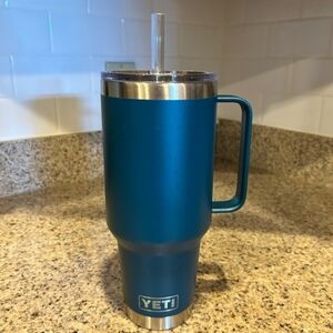 YETI Rambler 42 oz Straw Mug Agave Teal